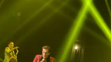 Emmanuel conquistó a más de una "bella señora" en el TTC Emmanuel conquistó a más de una "bella señora" en el TTC