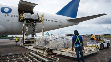 Venezuela envía ayuda humanitaria a Surinam