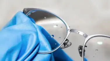 Forma correcta de limpiar los lentes Forma correcta de limpiar los lentes