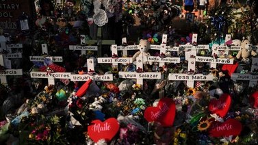 Texas: Despiden a víctimas del tiroteo en escuela primaria de Uvalde