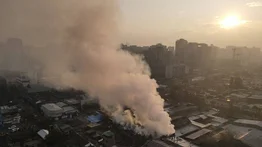 Chile: Dos muertos y 50 damnificados durante incendio en Santiago