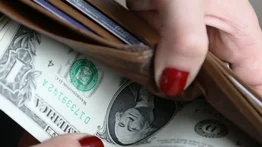 Encuesta 2001: Piden sanciones por incumplir tasa del dólar BCV