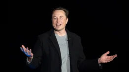 Musk dispone de más fondos propios para Twitter y negocia con fundador