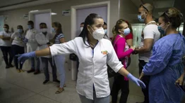 ONG: 2.135 trabajadores de la salud se han contagiado de COVID este año