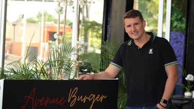 Abre sus puertas Avenue Burger en El Paraíso