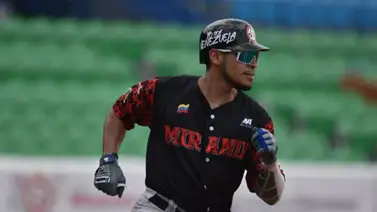 Eduardo Fermín es el Mejor Jugador de la segunda semana en la Liga Mayor Eduardo Fermín es el Mejor Jugador de la segunda semana en la Liga Mayor