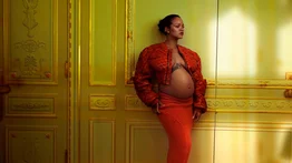 Rihanna espera "redefinir" la moda para mujeres embarazadas