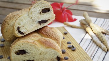 Pan trenzado con chocolate