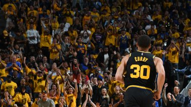 Golden State vence a Dallas y pega primero en las Finales del Oeste