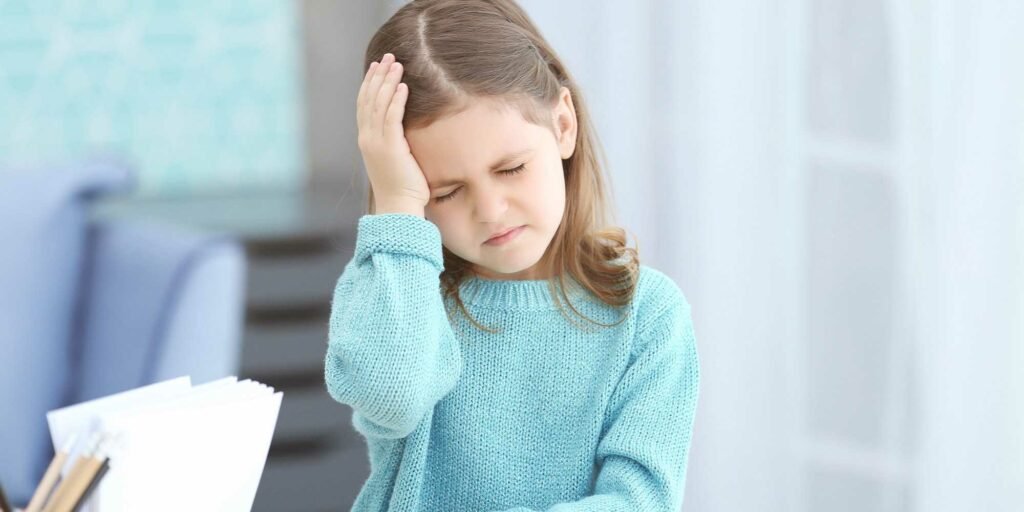 Cómo aliviar el dolor de migraña en los niños Cómo aliviar el dolor de migraña en los niños