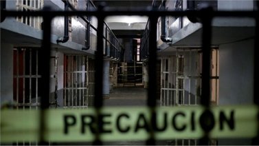 Mueren tres presos tras incidente violento en cárcel de México