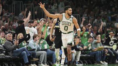 Los Celtics superan a los campeones y son el rival de Miami