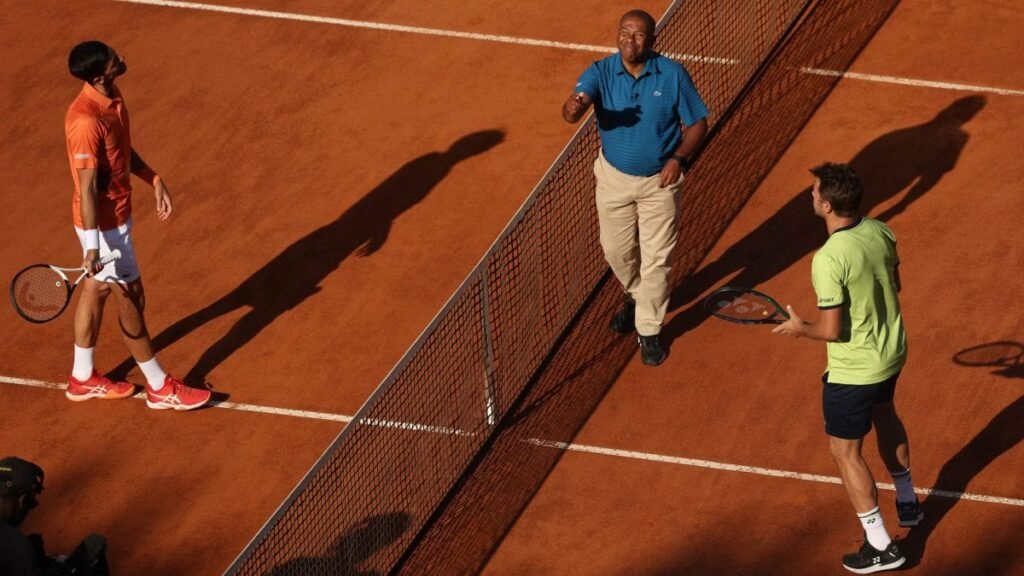 Djoković arrolla a Wawrinka y está en cuartos de Roma Djoković arrolla a Wawrinka y está en cuartos de Roma