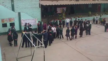 Niño venezolano fue brutalmente agredido por compañeros de clase en Perú Niño venezolano fue brutalmente agredido por compañeros de clase en Perú