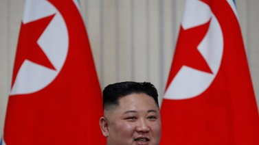 Kim Jong-un pide preparar al país para "prevenir y contener" ataques atómicos