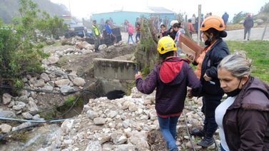Familias afectadas por las lluvias en Trujillo reciben ayuda
