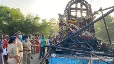 Mueren 11 personas electrocutadas durante una procesión en India Mueren 11 personas electrocutadas durante una procesión en India