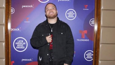 Comediante Nangel Menez relata su experiencia en los Latin AMAs 2022