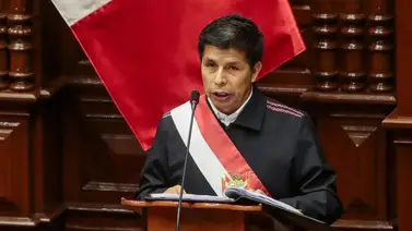Presidente de Perú presenta proyecto para nueva Constitución Presidente de Perú presenta proyecto para nueva Constitución