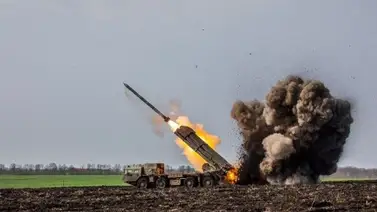 Rusia destruye refinería y depósitos de petróleo en Ucrania Rusia destruye refinería y depósitos de petróleo en Ucrania