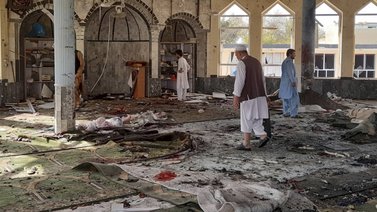 Al menos 33 muertos tras atentado en una mezquita en Afganistán