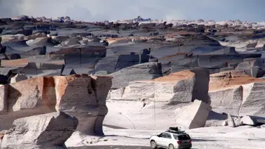 Multan a cuatro turistas por dañar un área volcánica en Argentina Multan a cuatro turistas por dañar un área volcánica en Argentina
