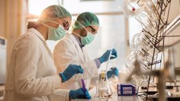 Descubren una nueva diana terapéutica para una leucemia agresiva