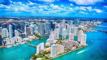 Precios en alquileres de vivienda se disparan en Miami al 57%