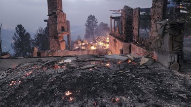 Reportan dos muertos tras incendio en Nuevo México
