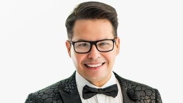Douglas Tapia debutó con éxito en los Grammy