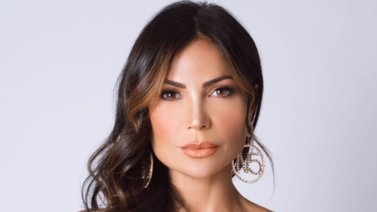 Exreina de belleza acusa de plagio a la presentadora Caterina Valentino