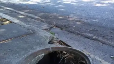 Niño cayó en alcantarilla en la Cota Mil de Caracas (+Video) Niño cayó en alcantarilla en la Cota Mil de Caracas (+Video)