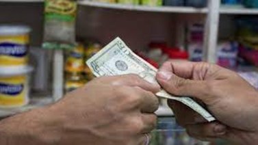 Hogares venezolanos reciben en promedio 66 dólares por remesas
