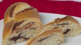 Pan relleno con pulpa de guayaba
