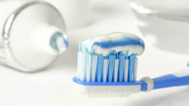 Usos que le puedes dar a la crema dental
