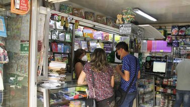 Comerciantes le hacen "el fo" al dólar por el IGTF