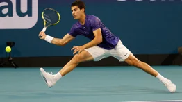 Alcaraz vence a Kecmanovic y jugará las semifinales de Miami