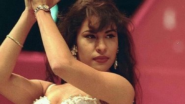 Familiares de Selena Quintanilla conmemoran su esencia y trayectoria