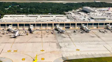 Reportan supuestos disparos y detonaciones en Aeropuerto de Cancún Reportan supuestos disparos y detonaciones en Aeropuerto de Cancún