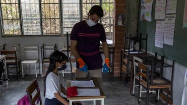 Deserción estudiantil se ralentiza y mejora la presencia de alumnos en clases