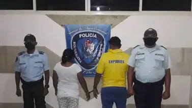 Detienen a madre por permitir abuso sexual contra su hija de nueve años Detienen a madre por permitir abuso sexual contra su hija de nueve años