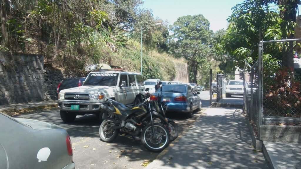 Mataron de múltiples disparos en el rostro a un ayudante de publicidad en Caucagüita Mataron de múltiples disparos en el rostro a un ayudante de publicidad en Caucagüita