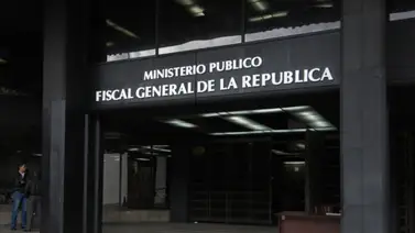 Fiscalía ordena investigar a médico por maltrato a grupo de estudiantes Fiscalía ordena investigar a médico por maltrato a grupo de estudiantes