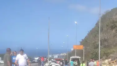 Dos muertos y dos heridos tras accidente en la autopista Caracas-La Guaira Dos muertos y dos heridos tras accidente en la autopista Caracas-La Guaira