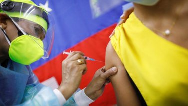 Maduro asegura que 50% de la población está vacunada contra el COVID
