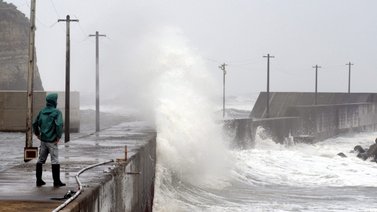 Japón activa alerta de tsunami tras fuerte terremoto en Fukushima