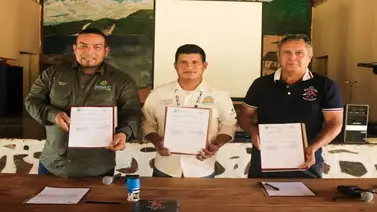 Inparques y pemones firman convenio para administrar Parque Nacional Canaima Inparques y pemones firman convenio para administrar Parque Nacional Canaima