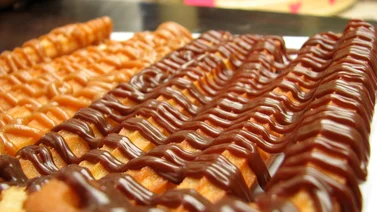 Crujientes churros para endulzar el día