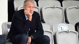 La Premier League aparta a Roman Abramovich