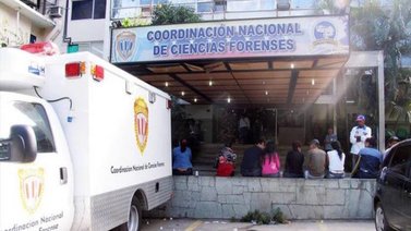 Hallan cadáver de una adolescente en la carretera Petare-Guarenas